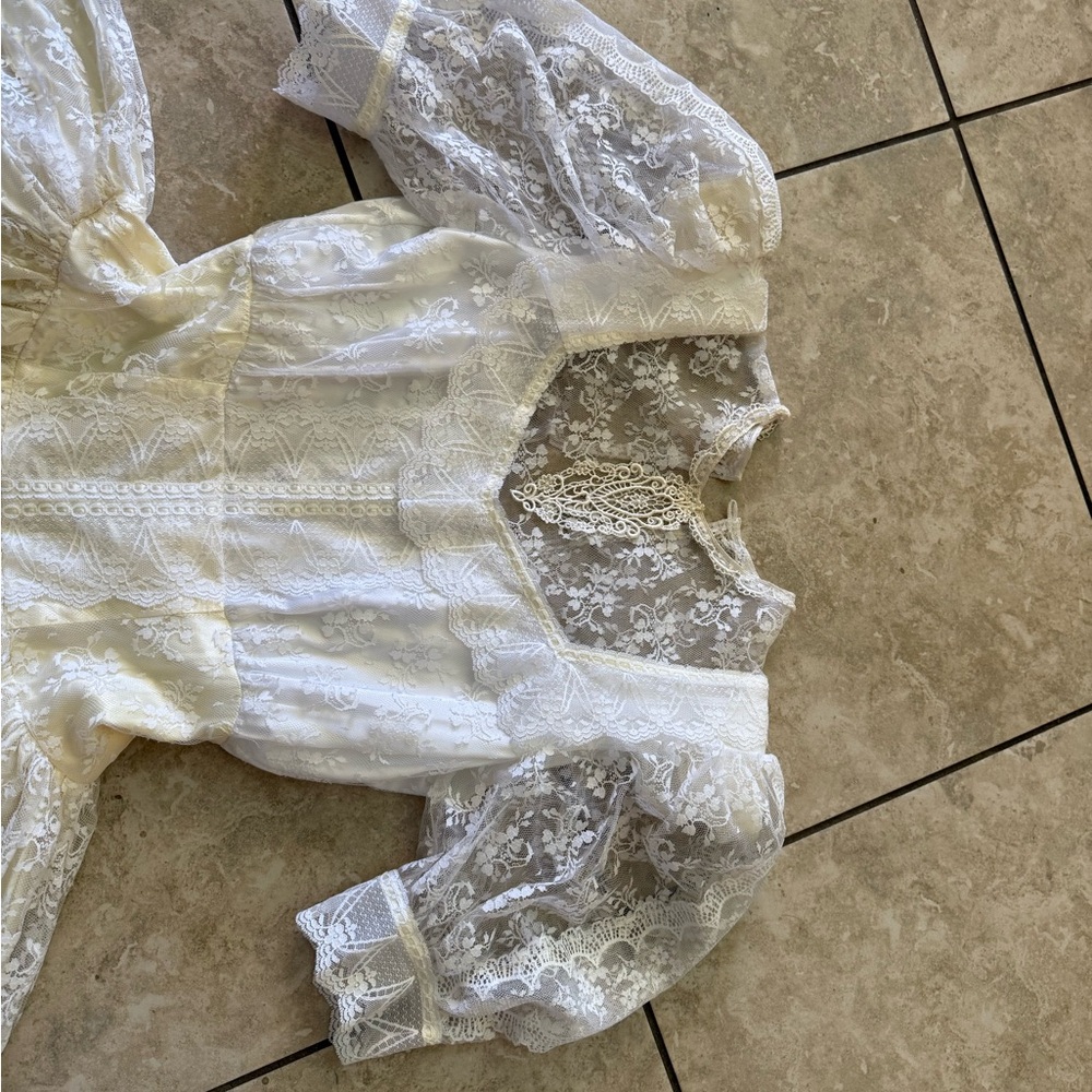 Jessica McClintock Lace Dress - Picture 3 of 15